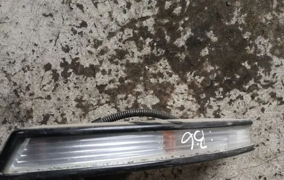 Volkswagen PASSAT B6 Front bumper turn signal 3C0953041E