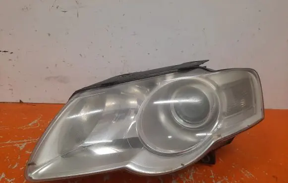Volkswagen PASSAT B6 Headlight/headlamp 3C0941005S