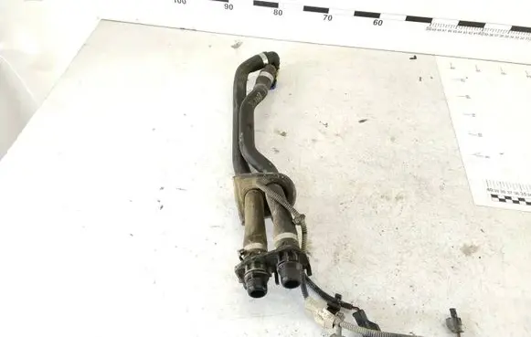 Volvo V60 Engine coolant pipe/hose 31368175