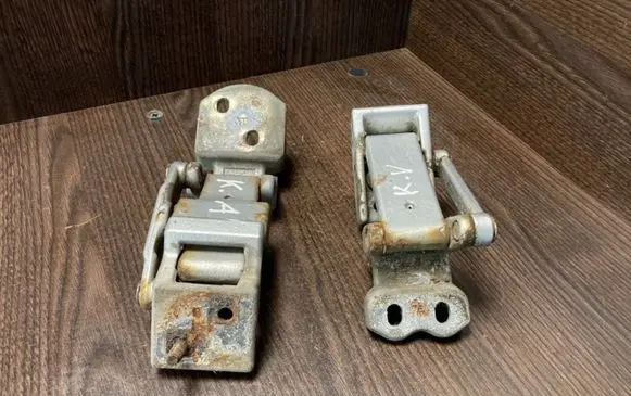 Ford Transit Loading door upper hinge 4872284 1738362