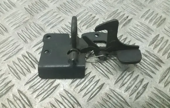 Audi TT Mk1 Engine bonnet/hood lock/latch loop/hook 8N0823480B