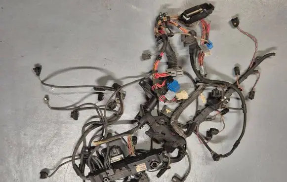 BMW 5 E60 E61 Engine installation wiring loom 7801725 1251780172501 7796634