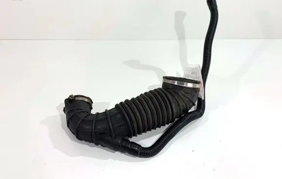 Air intake hose/pipe
