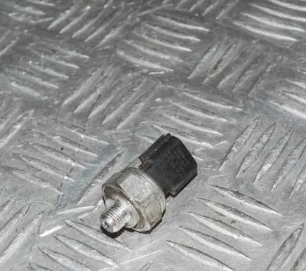 Hyundai i40 Other devices 42CP812