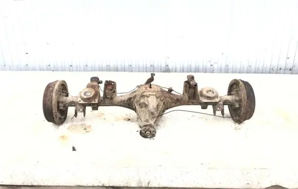 Nissan Pathfinder R50 Rear differential