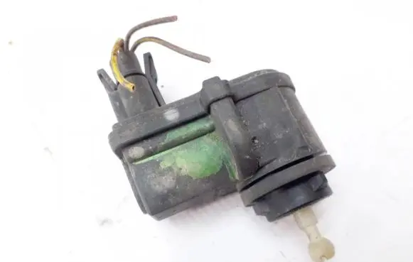 Headlight level adjustment motor