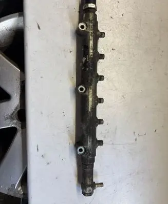 Volvo S60 Fuel main line pipe 0445215010