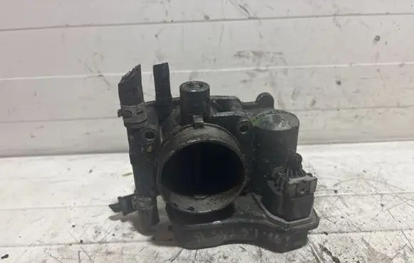 Opel Zafira B Throttle valve 25177983