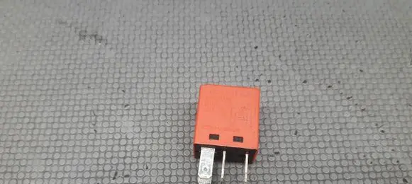 Citroen Jumper Fuel pump relay v23074-a1101-x51