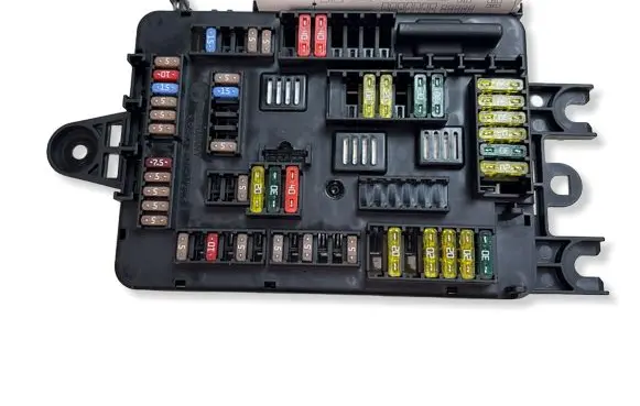 BMW 4 F32 F33 Fuse module 9337880 19446000001 04112014