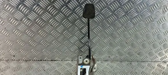 Honda CR-V Brake pedal 