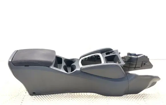 Nissan Qashqai Center console