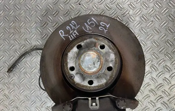Mercedes-Benz E W212 Front wheel hub spindle knuckle