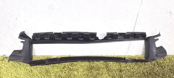 Ford Kuga II Intercooler air guide/duct channel DV448473A