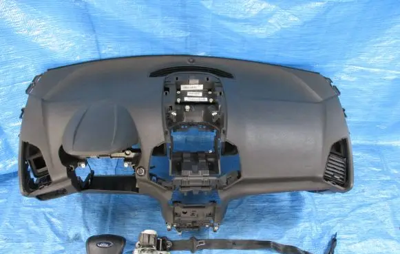 Ford Ecosport Radio/GPS head unit trim 