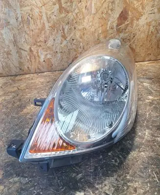 Nissan Note (E11) Headlight/headlamp 26060-9U100