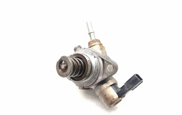 Nissan Qashqai Fuel injection high pressure pump 166307020R 8201146431