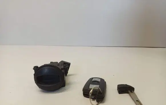 BMW 5 E60 E61 Ignition lock 6954722