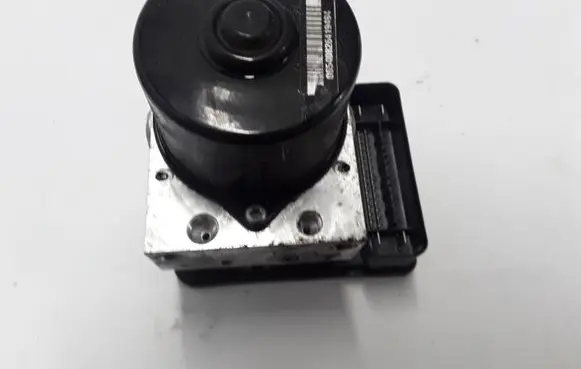 Volvo C70 ABS Pump 31274911