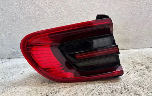 Porsche Macan (95B) Tailgate rear/tail lights 95B945093G 01150003SAE 22032017
