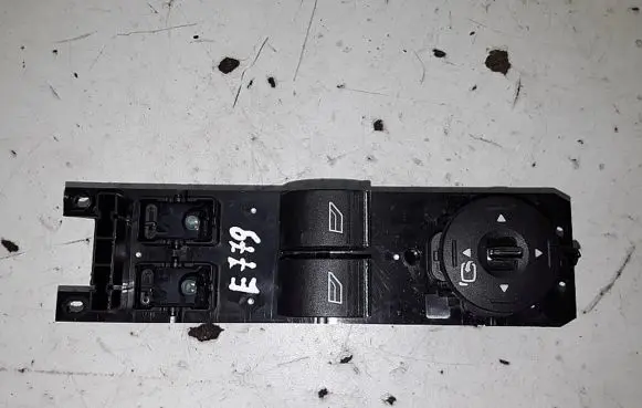 Ford Fiesta Electric window control switch