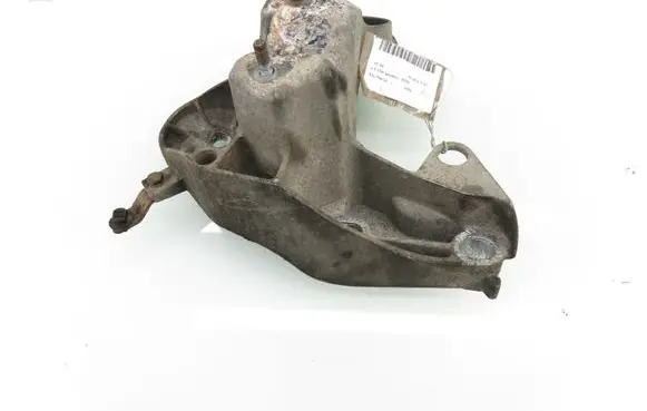 Audi A6 S6 C6 4F Engine mounting bracket 4F0199352E