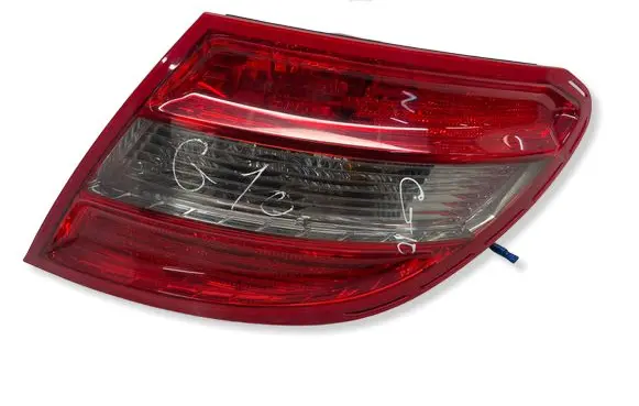 Mercedes-Benz C W204 Rear/tail lights 2048203064