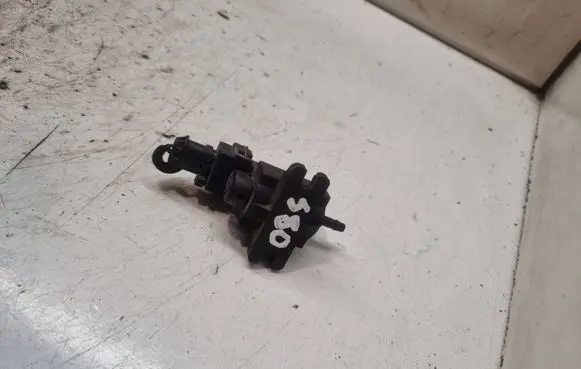 Volvo S80 Turbo solenoid valve 10T299 31219977