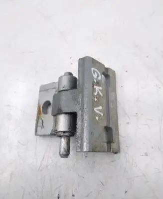 Volvo XC90 Rear door upper hinge