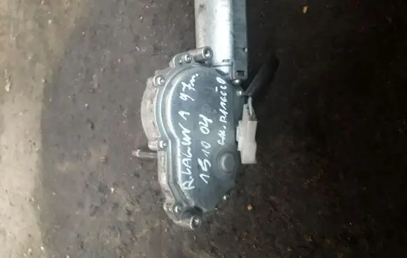 Renault Laguna I Rear window wiper motor