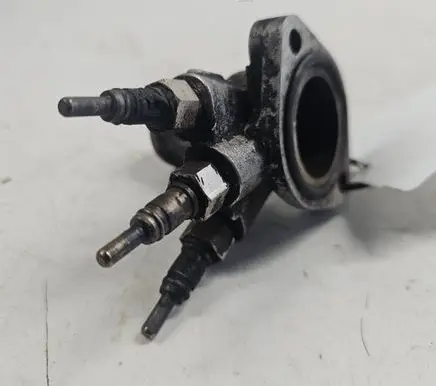 Volkswagen Golf III Electric engine pre-heating system (optional) 028121145B