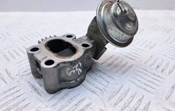 Toyota Verso EGR valve 2563026020