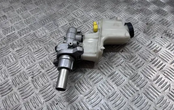 Volkswagen Golf VII Brake fluid reservoir 5Q2611301H