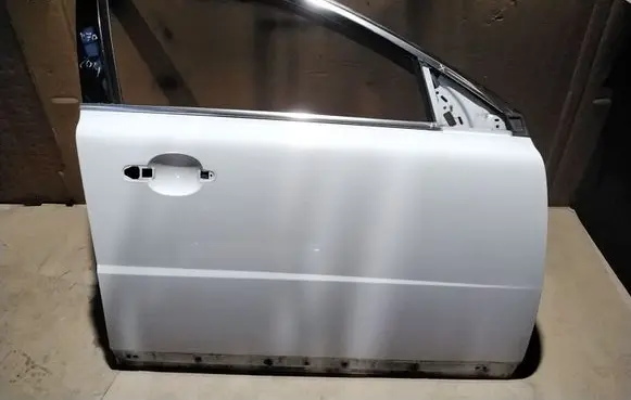 Volvo V70 Front door