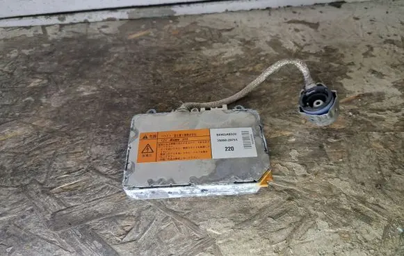 Subaru Outback Headlight ballast module Xenon 3900020751 84965AE020