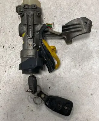 KIA Sportage Ignition lock 819053U070