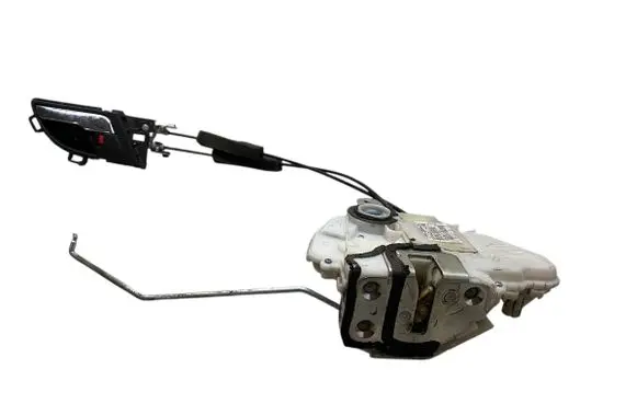 Honda CR-V Front door lock 72151SWAG1