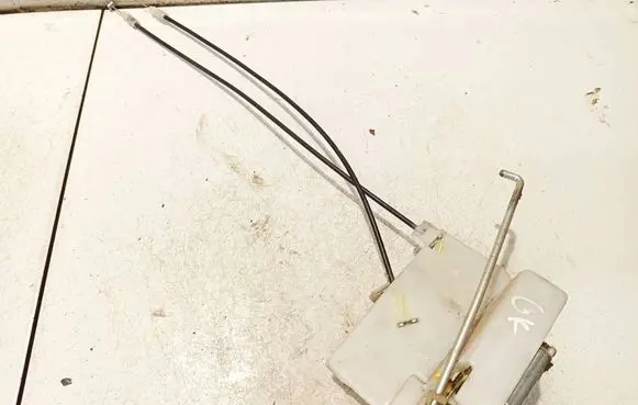 Nissan Pixo Rear door lock