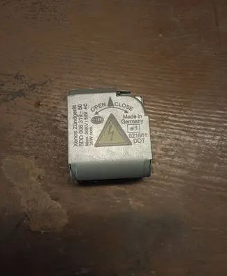 Opel Astra H Headlight ballast module Xenon 5DD00831950
