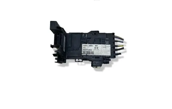 Citroen C4 Grand Picasso Battery control module 28236841 PCAVP00832 9666527580