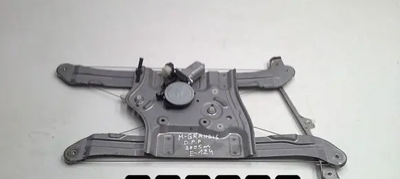 Mitsubishi Grandis Front door window regulator with motor 