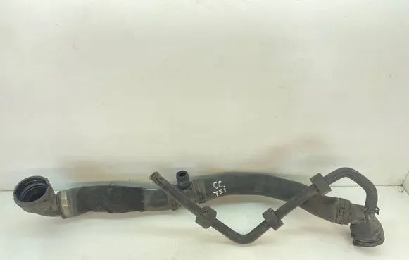 Volkswagen PASSAT CC Coolant pipe/hose 