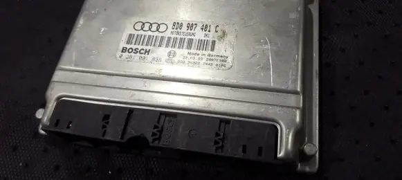 Audi A4 S4 B5 8D Engine control unit/module 8d0907401c 0281001838