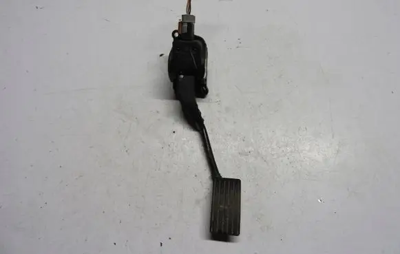 Peugeot 508 Accelerator throttle pedal 9672091280