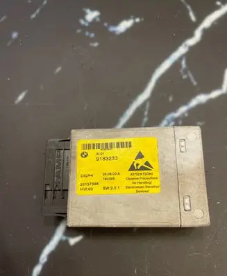BMW 5 E60 E61 Center console control module 9183233 780399 28137346