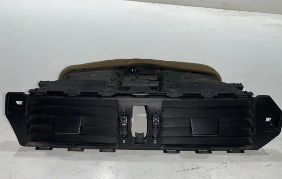 BMW 5 E60 E61 Dash center air vent grill 05148002 05114002
