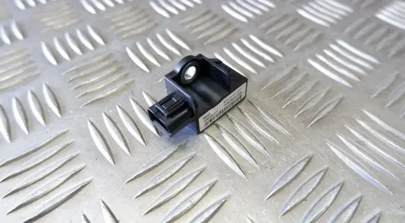 Honda CR-V Airbag deployment crash/impact sensor 77970T2AA010