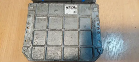 Toyota Auris 150 Engine control unit/module ECU 89661-02D91 MB175800-9590