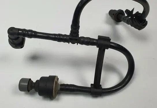 Ford C-MAX I FAP liquid filling pipe 5M51-9B324-AA