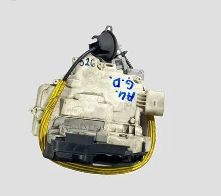 Audi A6 S6 C6 4F Rear door lock 4F0839016A